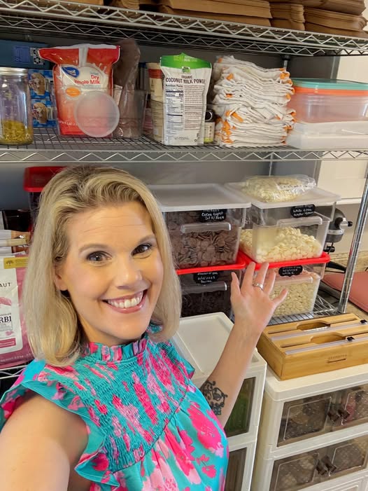 Elizabeth, founder and baker behind Ellegant Creations Bakery, creating handcrafted desserts, artisan truffles, and custom sweet gifts in Virginia.